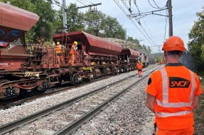 Au coeur du remplacement d'aiguillages ferroviaires à Plombières-lès-Dijon 